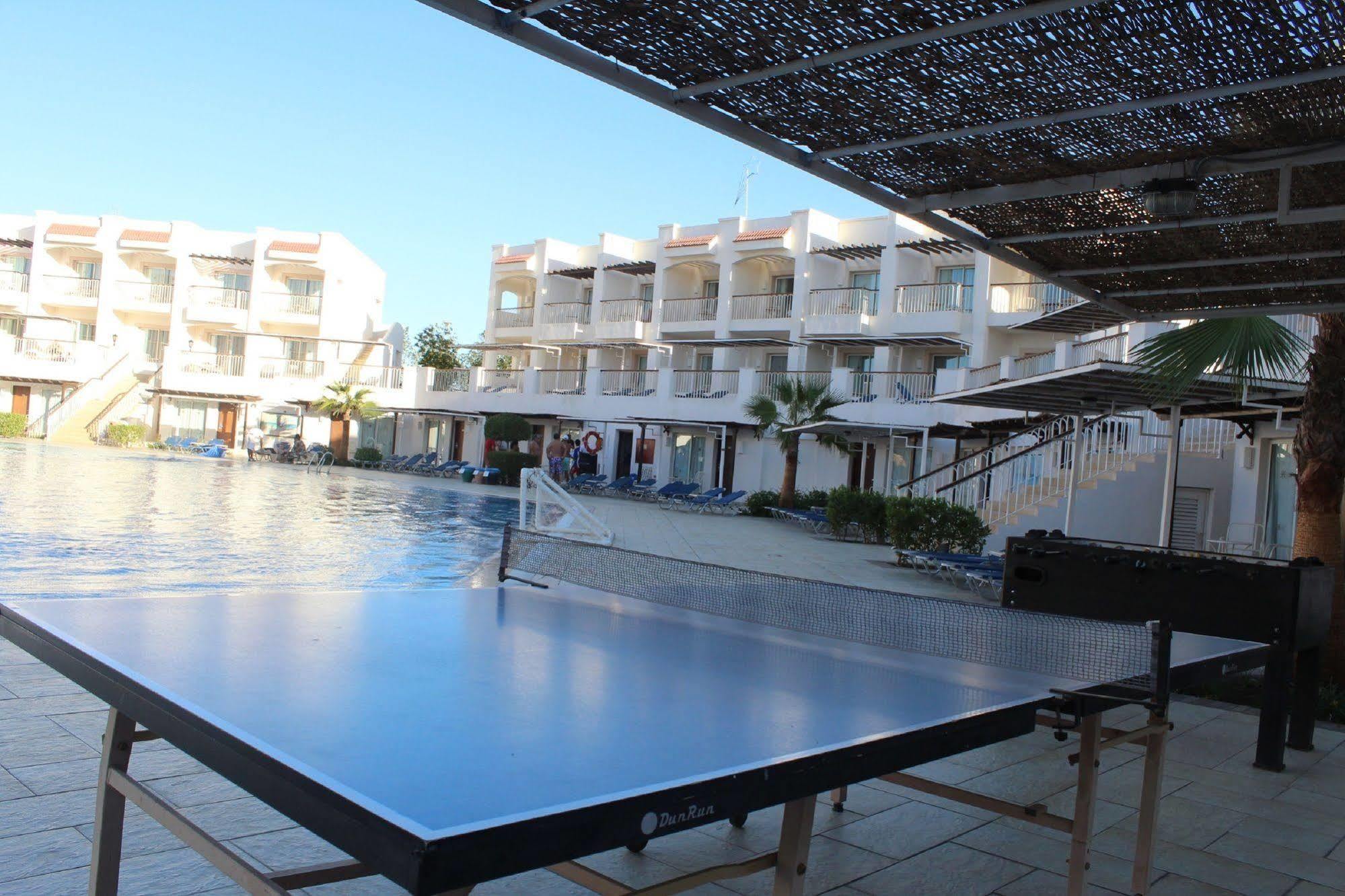 Jaz Neo Sharks Bay 4*
